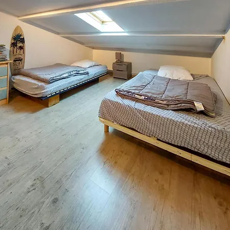2 Bedroom Amazing In Talmont-saint-hilaire Prázdninový dům
